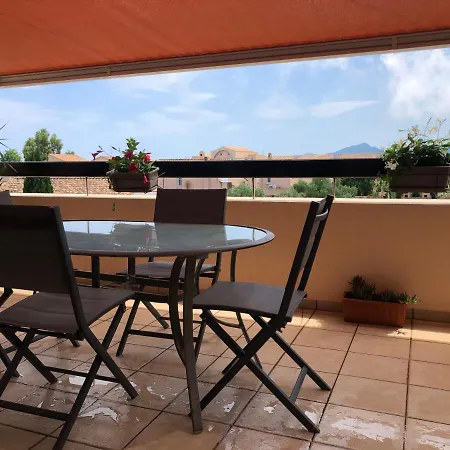 Les Reflets Apartment *